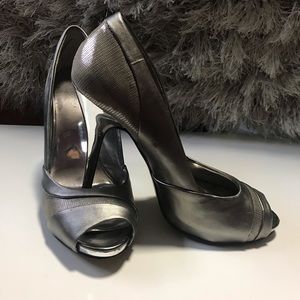 Peep Toe Silver Nine West Heels